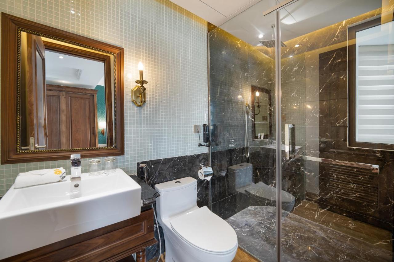 Ds La Belle Vie Hotel & Suite Дананг Екстериор снимка
