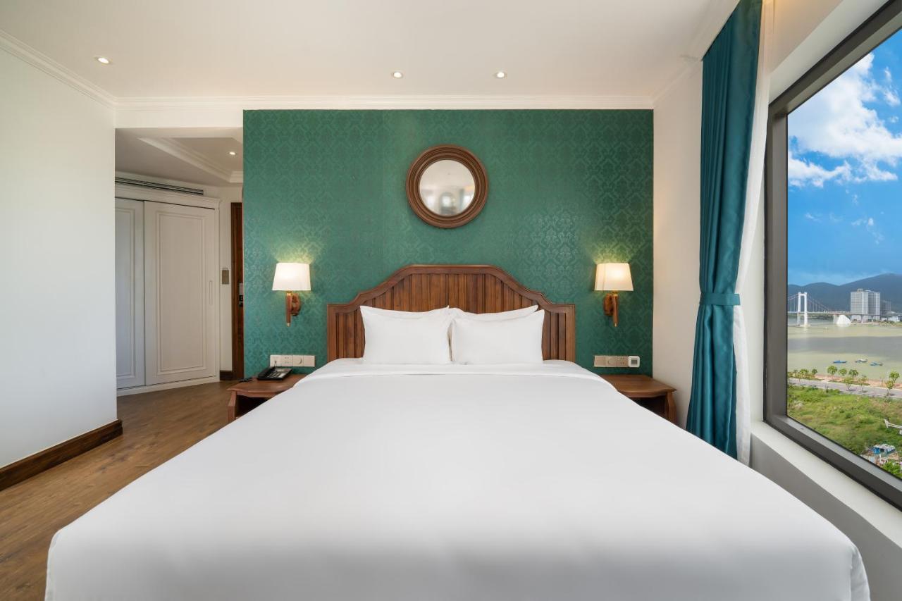 Ds La Belle Vie Hotel & Suite Дананг Екстериор снимка